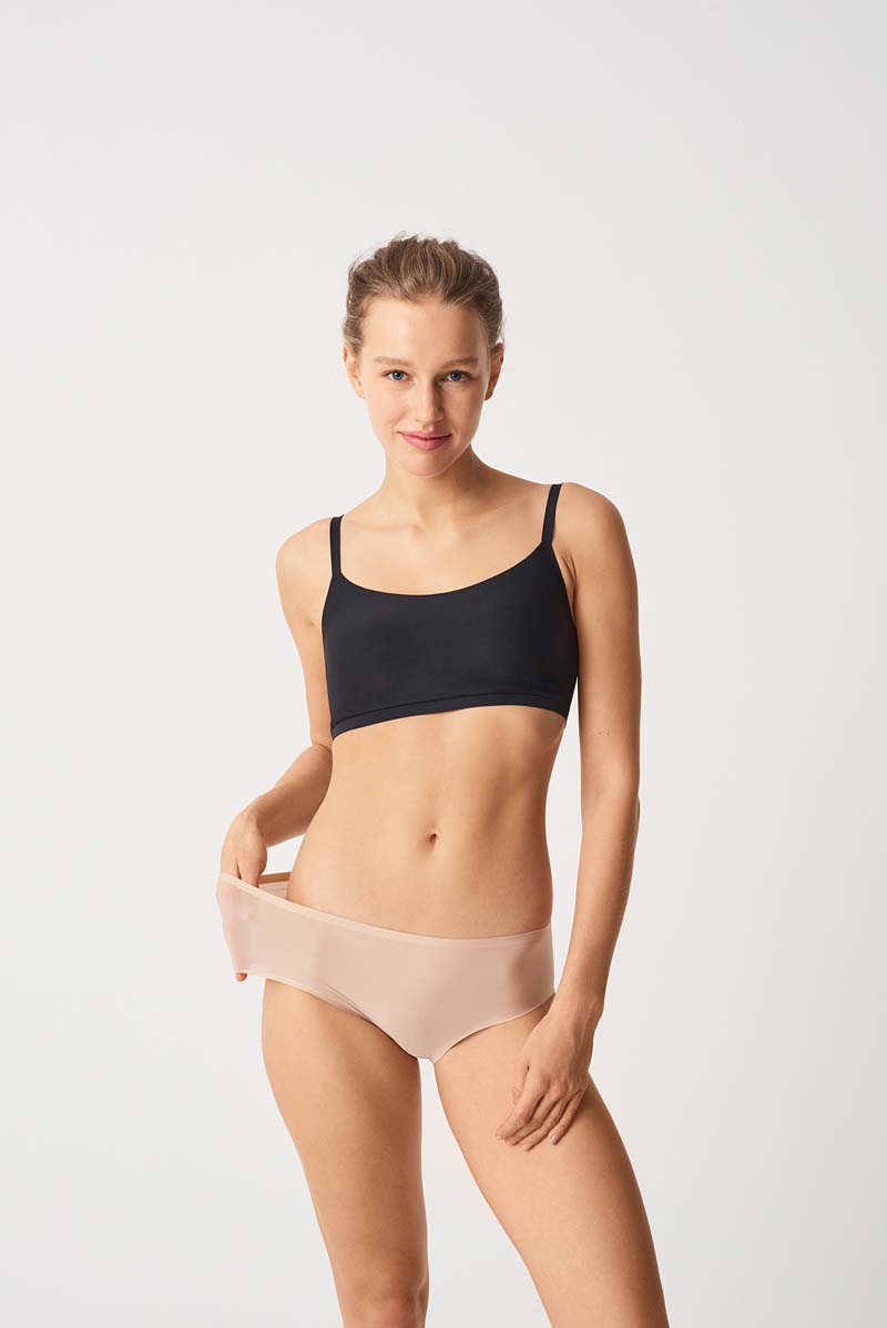 Chantelle Padded Non-Wired Sports Bra