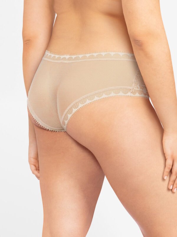 day to night golden beige shorty rear